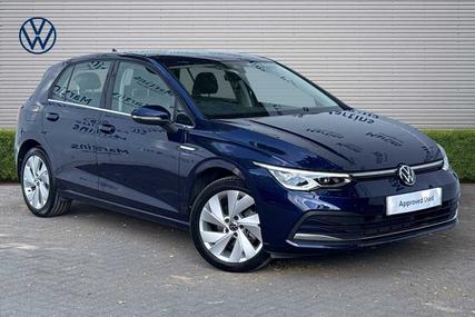 Used 2021 Volkswagen Golf 1.5 eTSI MHEV Style Hatchback 5dr Petrol Hybrid DSG Euro 6 (s/s) (150 ps) at Martins Group
