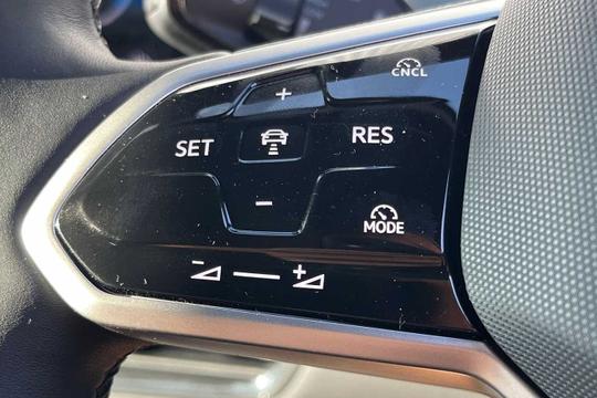 Volkswagen ID.3 Photo modix-ff8623a71f4fff96fbc4623012c2bf90c28104a3.jpg