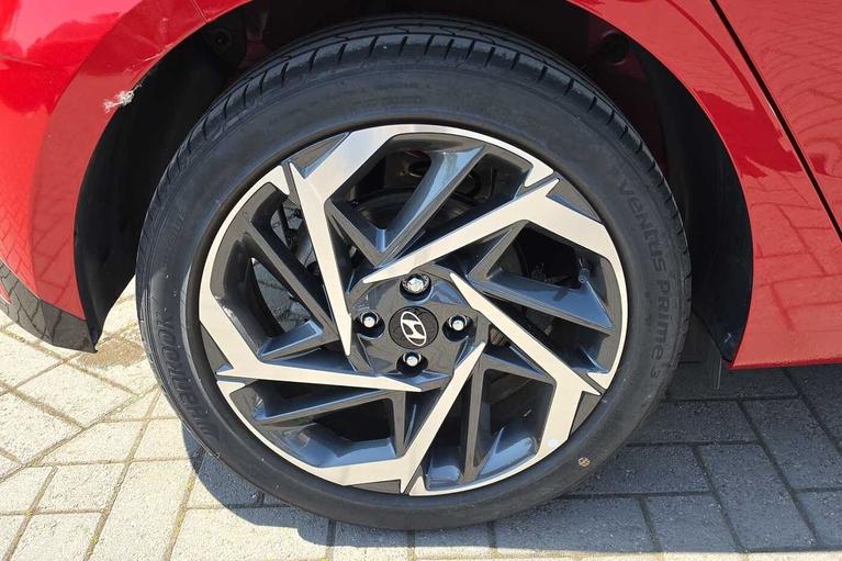 Used Hyundai i20 LX23ZWC 9