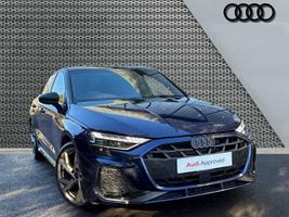 Used 2024 Audi A3 Sportback Black Edition 35 TFSI  150 PS S tronic Navarra blue, metallic