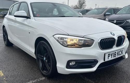 2018 2018 BMW 1 Series 116d Sport 5dr ++ SAT NAV / ULEZ / DAB / BLUETOOTH ++ Diesel photo