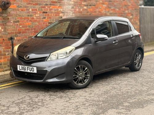 2012 YARIS 1.3 PETROL AUTO PETROL 79,000 MILES AUTOMATIC ONLY 3,500 VIEW DETAILS... photo