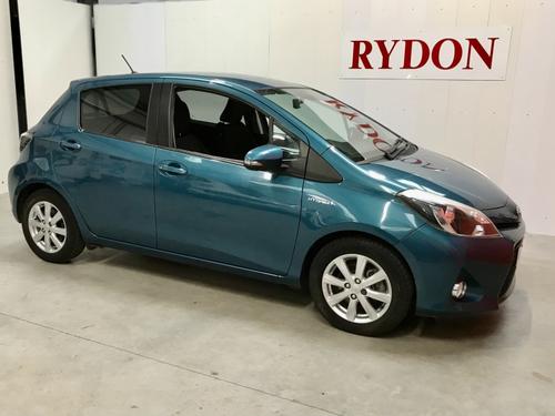 2012 2012 Toyota Yaris 1.5 VVT-i Hybrid T4 5door CVT Automatic Petrol/Electric Hybrid photo