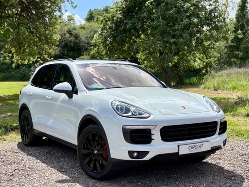 2014 Porsche Cayenne | £17,299