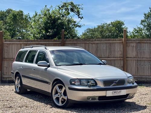 2002 VOLVO 140 SE SILVER AUTOMATIC LOW MILEAGE PETROL ESTATE ULEZ PETROL 125,000 MILES AUTOMATIC... photo