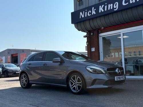 2018 MERCEDES A CLASS A180D SPORT EDITION 5DR AUTO NAV CAMERA BLUETOOTH ULEZ DIESEL 75,000 MILES... photo