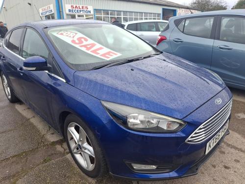 2016 FOCUS 1.0 ECOBOOST ZETEC 5DR PETROL 76,000 MILES MANUAL ONLY 5,695 FROM 107.58... photo