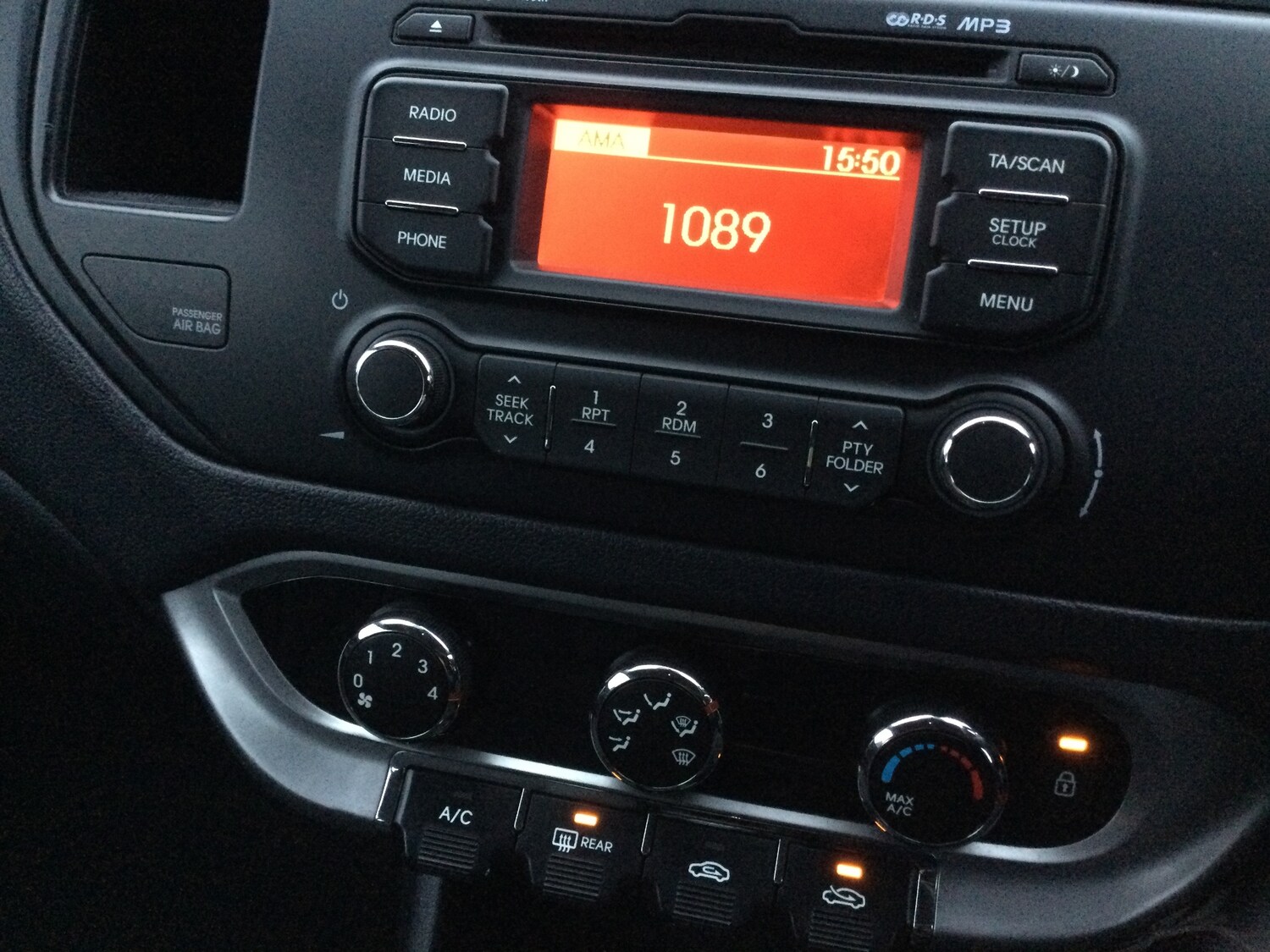 2013 KIA Rio thumbnail 7