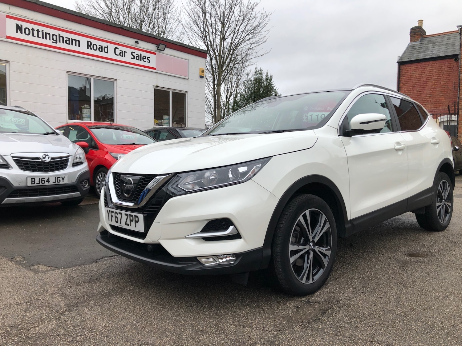 NISSAN QASHQAI 1.5 DCI N CONNECTA 5DR DIESEL 26,000 MILES MANUAL ONLY 11,999 FROM...