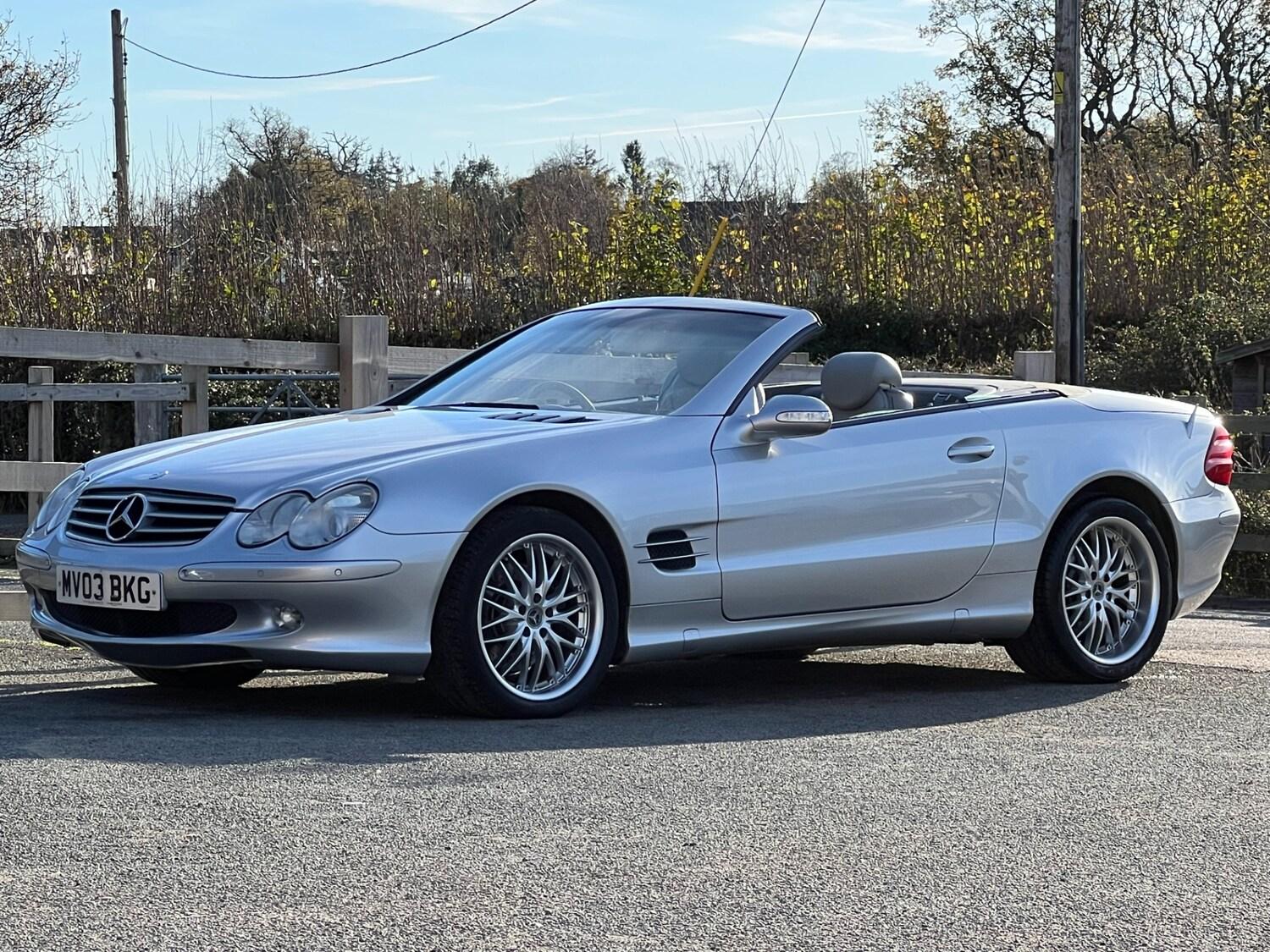 MERCEDES S CLASS SL 500 2DR AUTO SILVER LOW MILES. GREAT SERVICE RECORD . STUNNING...