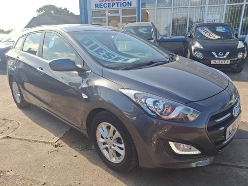 2016 HYUNDAI I30 1.6 CRDI BLUE DRIVE SE 5DR DIESEL 50,000 MILES MANUAL ONLY 7,000... photo