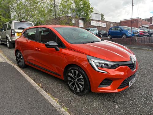 2023 RENAULT CLIO 1.6 E TECH FULL HYBRID 145 EVOLUTION 5DR AUTO PETROL ELECTRIC HYBRID... photo