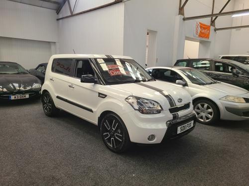 2011 KIA SOUL 1.6 CRDI DIESEL ECHO 5 DOOR DIESEL 93,000 MILES MANUAL ONLY 3,950... photo