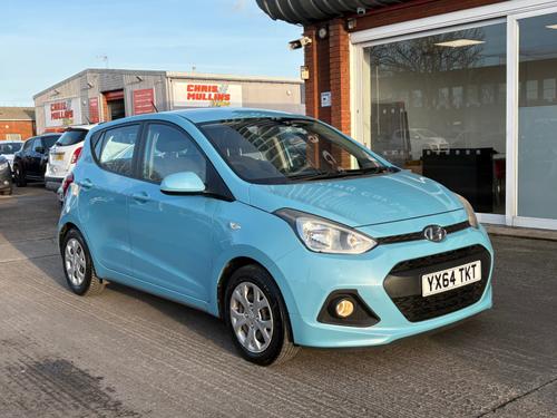 2014 2014 Hyundai i10 1.0 SE 5dr ++ LOW INSURANCE GROUP / 8 SERVICES ++ Petrol photo
