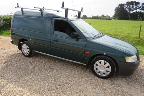 2002 Ford Escort