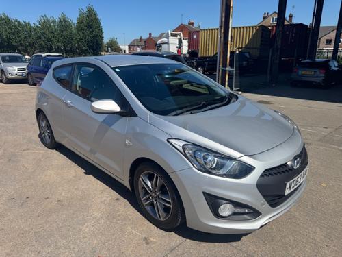 2014 Hyundai i30 | £2,795