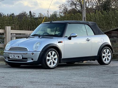 2005 COOPER 2DR HUGE HISTORY, STUNNING. BE QUICK PETROL 80,000 MILES MANUAL ONLY 2,595... photo