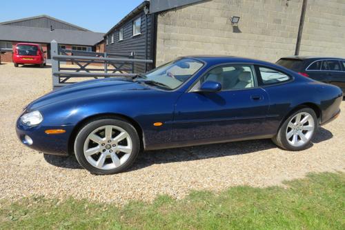 2003 Jaguar XK8