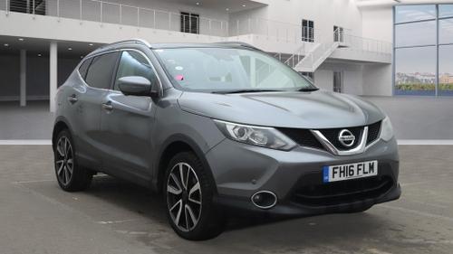 2016 NISSAN QASHQAI 1.2 DIG T TEKNA 5DR PANROOF NAV CAMERA ULEZ PETROL 69,000 MILES... photo