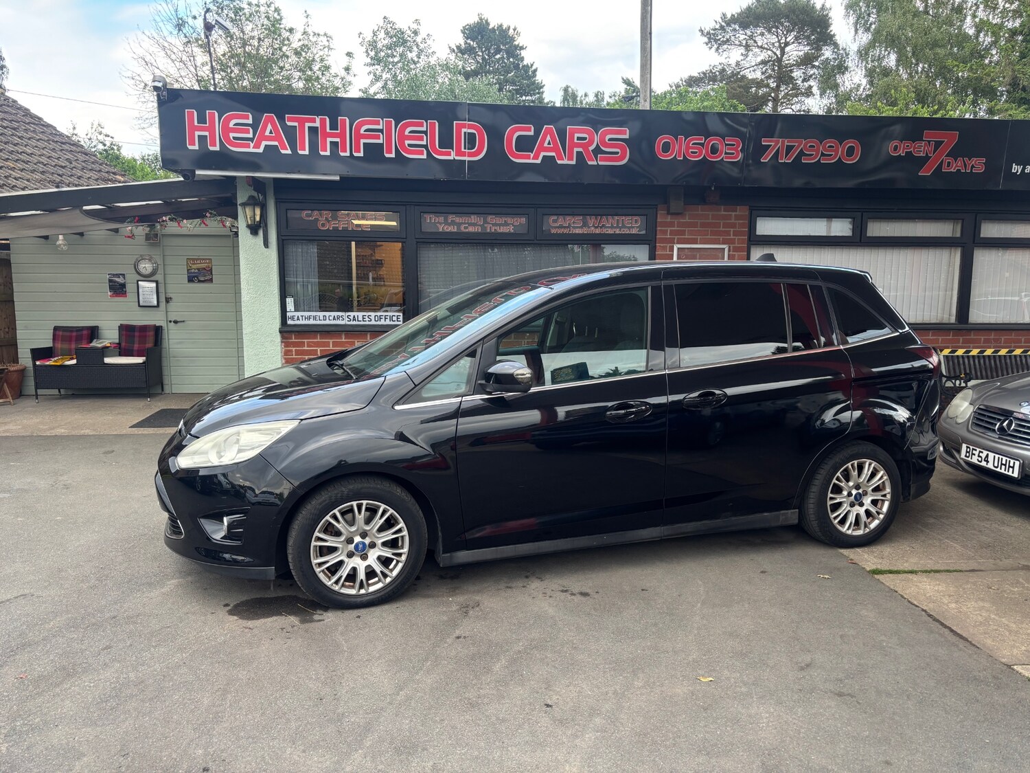 FORD C MAX 1.6 TITANIUM 5DR PETROL 55,800 MILES MANUAL ONLY 4,495 VIEW DETAILS...