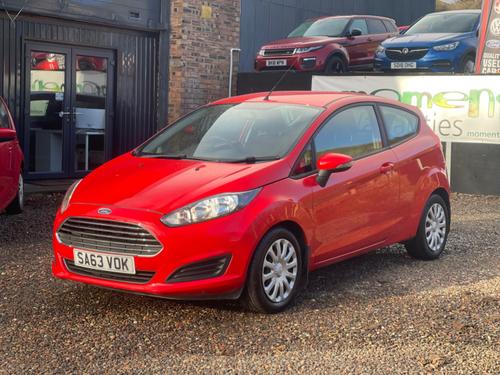 2013 FIESTA 1.25 STYLE 3DR PETROL 52,966 MILES MANUAL ONLY 4,999 VIEW DETAILS... photo