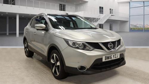 2016 2016 Nissan Qashqai 1.5 dCi N-Connecta 5dr ++ PANROOF / NAV / CAMERA / 20 TAX / ULEZ ++ Diesel photo