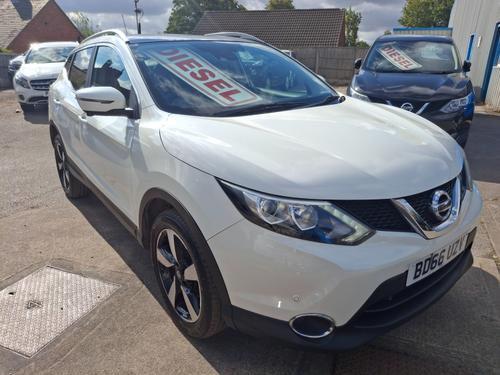 2016 NISSAN QASHQAI 1.5 DCI N CONNECTA 5DR DIESEL 68,000 MILES MANUAL ONLY 8,000 FROM... photo