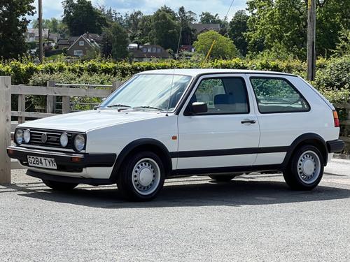 1989 VOLKSWAGEN GOLF 1.6 DRIVER 3DR AUTO RARE 40,000 MILES SUPER SUPER RARE AUTOMATIC PETROL... photo