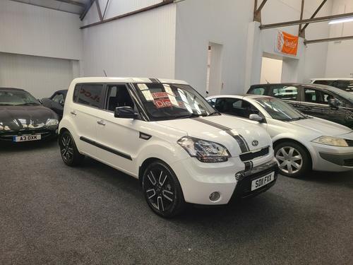 2011 KIA SOUL 1.6 CRDI DIESEL ECHO 5 DOOR DIESEL 93,000 MILES MANUAL ONLY 3,950... photo