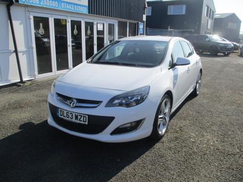 2014 Vauxhall Astra | £5,295
