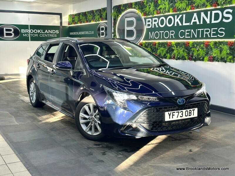 2023 TOYOTA COROLLA ICON SAT NAV, HEATED SEATS AMP REVERSE CAMERA 16,000 MILES AUTOMATIC 1798... photo
