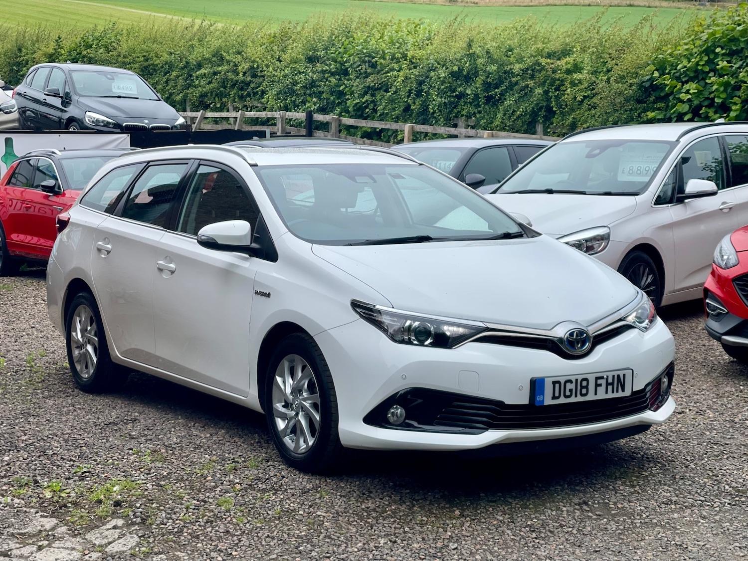 TOYOTA AURIS 1.8 HYBRID ICON TECH TSS 5DR CVT PETROL ELECTRIC HYBRID 58,930 MILES...