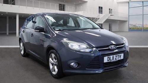 2011 2011 Ford Focus 1.6 125 Zetec 5dr Petrol photo