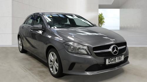 2018 A CLASS A180D SPORT EXECUTIVE 5DR AUTO NAV LEATHER ULEZ 1 OWNER DIESEL 34,000... photo