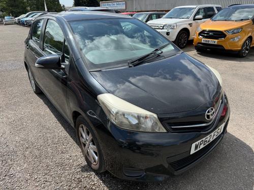 2012 TOYOTA YARIS 1.33 VVT I TR 5DR PETROL 106,000 MILES MANUAL CINDERFORD ONLY 4,490... photo