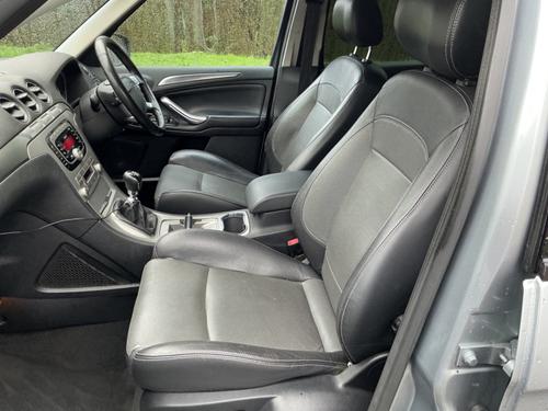 2009 S MAX 2.0 TDCI TITANIUM 5DR DIESEL 65,000 MILES MANUAL ONLY 3,790 VIEW DETAILS... photo