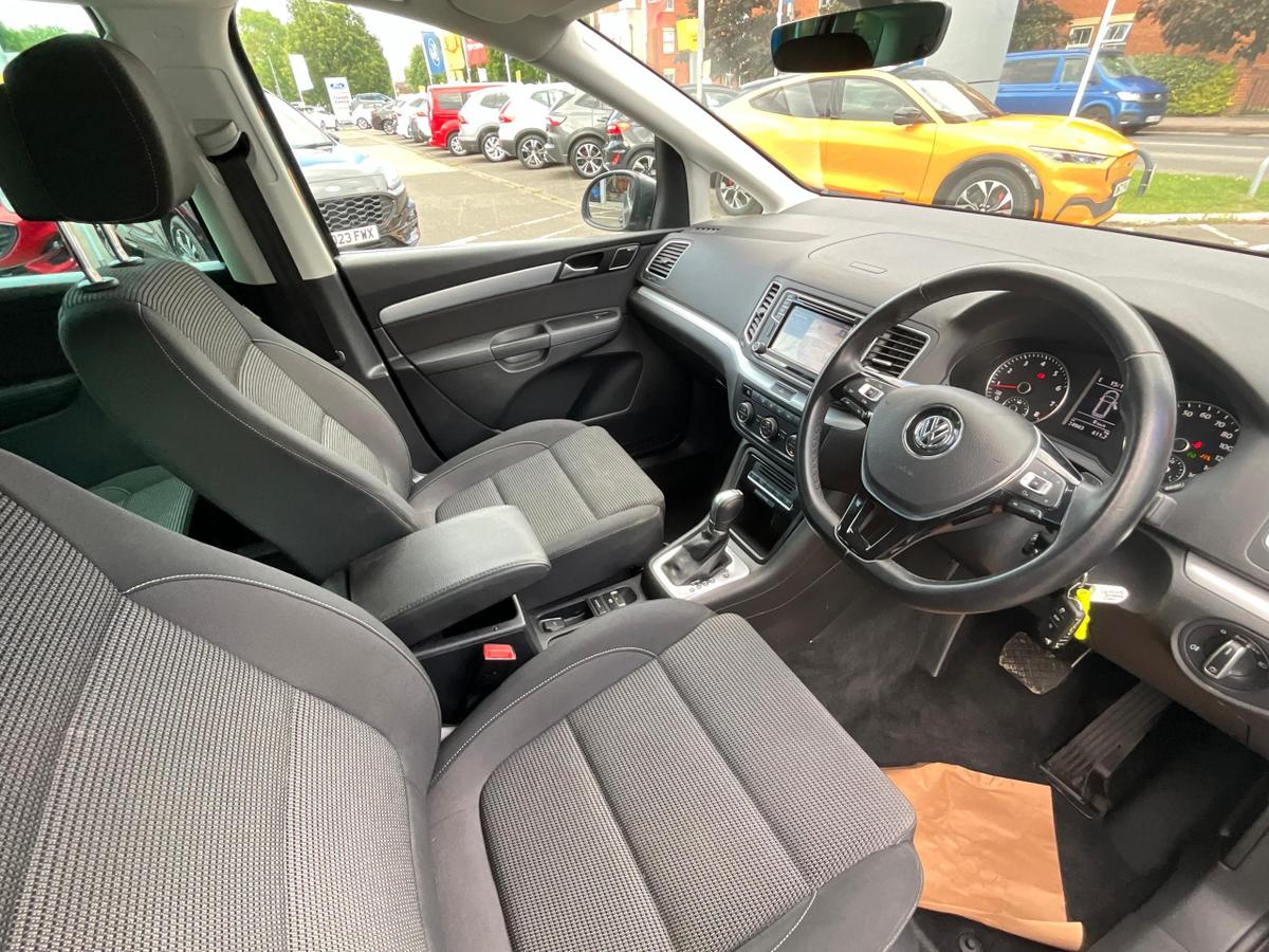 Used 2019 VOLKSWAGEN SHARAN Grey £18,949 | Abingdon 