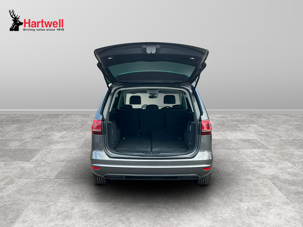 Used 2019 VOLKSWAGEN SHARAN Grey £18,949 | Abingdon 