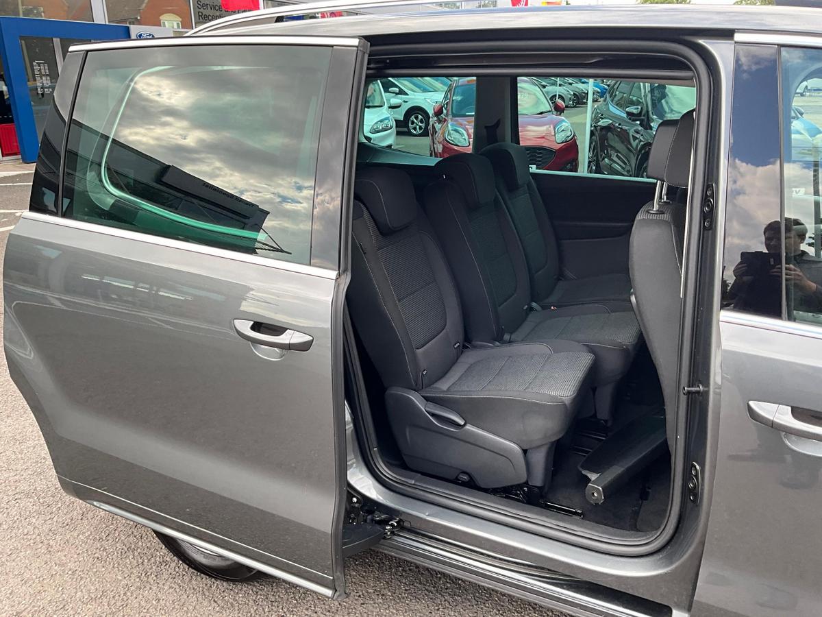 Used 2019 VOLKSWAGEN SHARAN Grey £18,949 | Abingdon