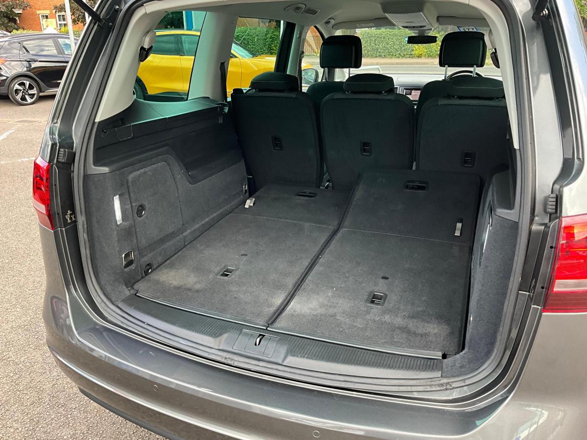 Used 2019 VOLKSWAGEN SHARAN Grey £18,949 | Abingdon