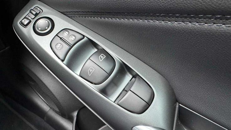 Used Nissan JUKE GK75FKW 12