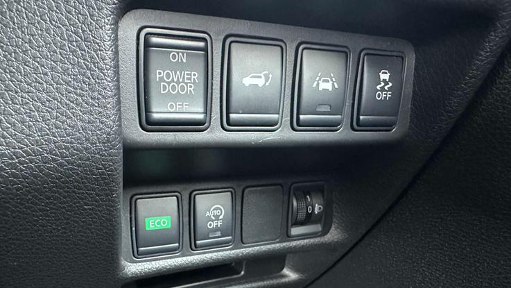 Used Nissan X-TRAIL DN68CNV 30