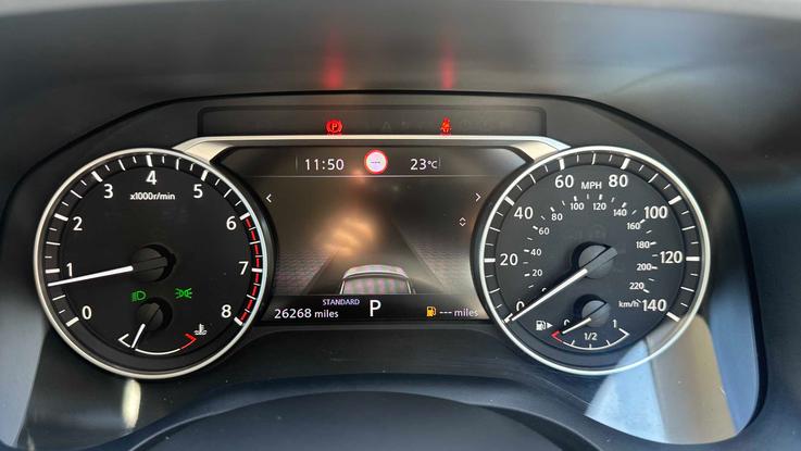 Used Nissan QASHQAI YH72HHF 12