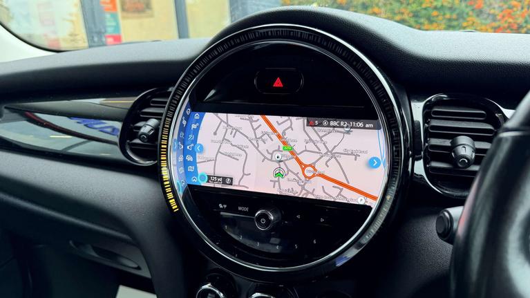 Used MINI Cooper DE71VMM 9