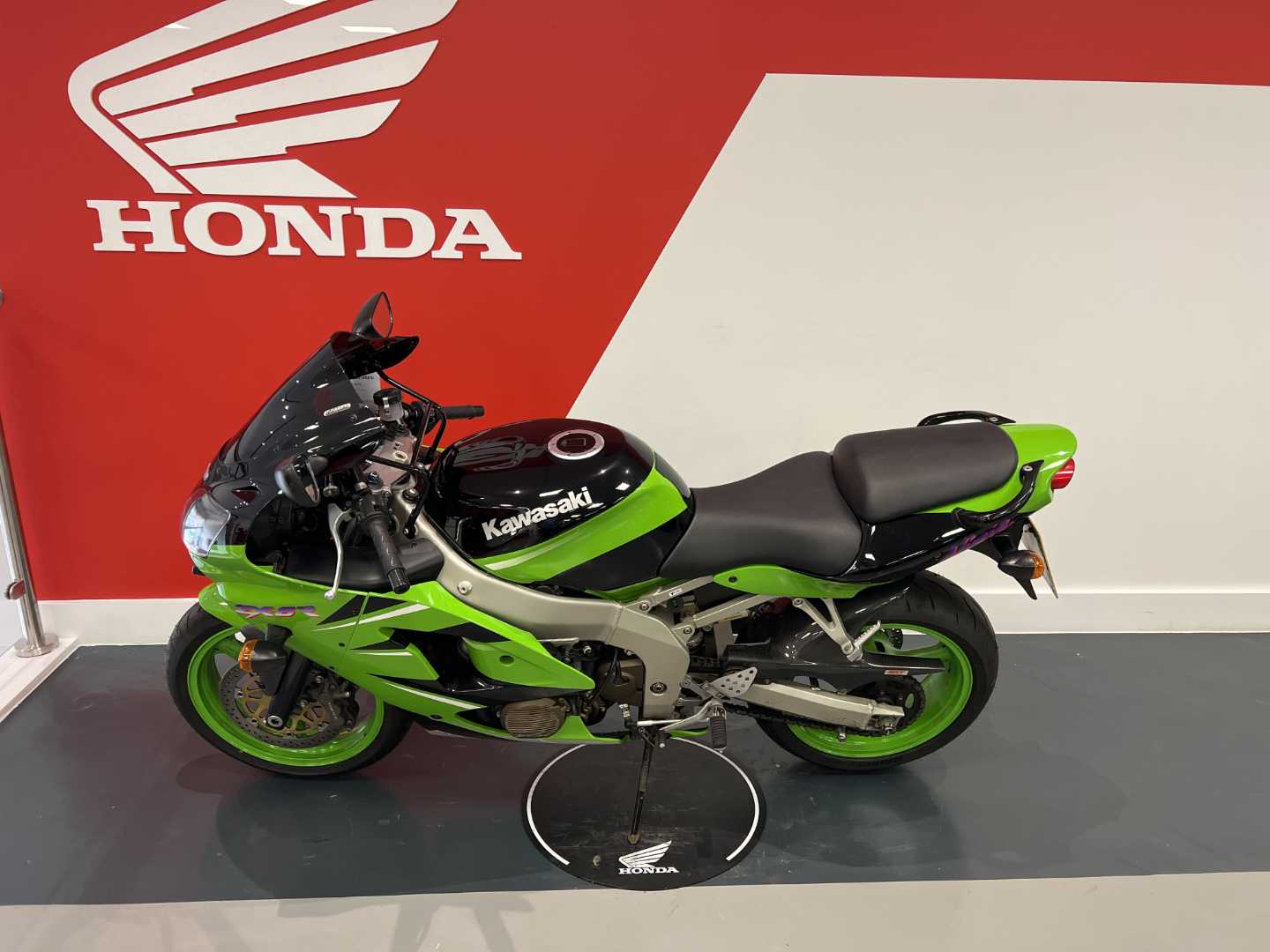 Kawasaki zx600 store