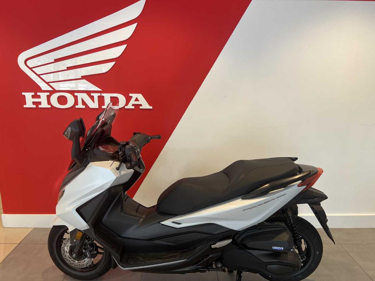 Motorcycles Honda Forza 300 Nuovo 300 Abs Honda Forza 300 Prezzo - Main Image