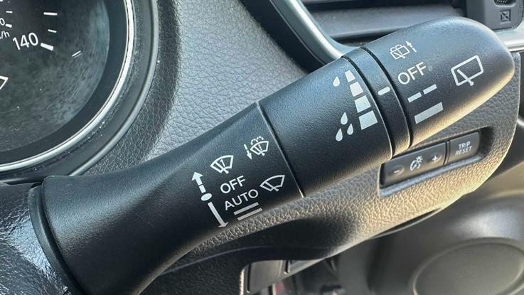 Used Nissan QASHQAI SW18TTJ 23
