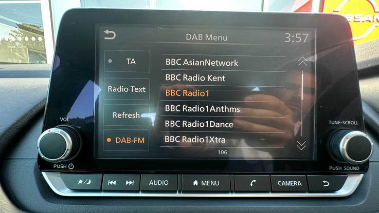 Used Nissan QASHQAI YB72VAU 24