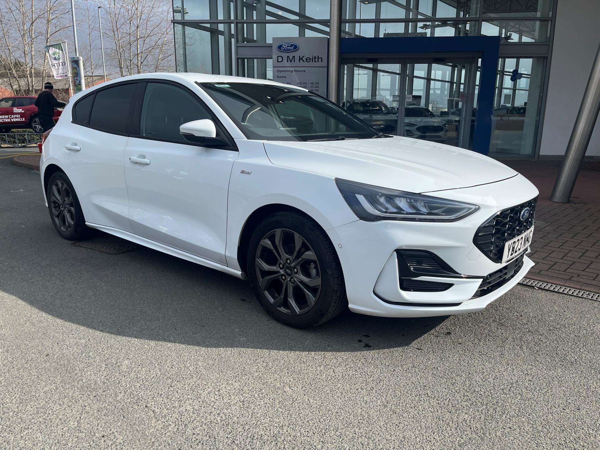 FORD FOCUS 1.0 ECOBOOST HYBRID MHEV 155 ST LINE X 5DR AUTO MILEAGE 17,011...