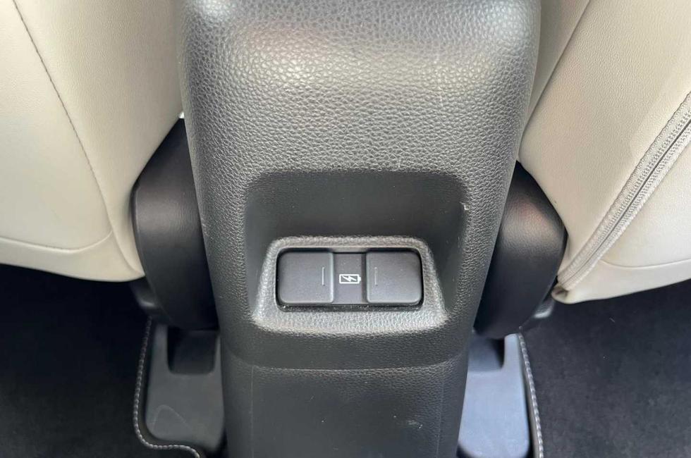 Used 2020 Honda JAZZ 1.5 i-MMD Hybrid EX 5dr eCVT £18,027 23,713 